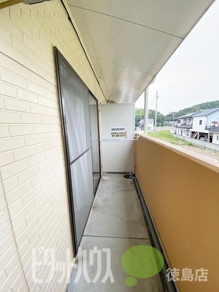 徳島市大原町アパート バルコニー
