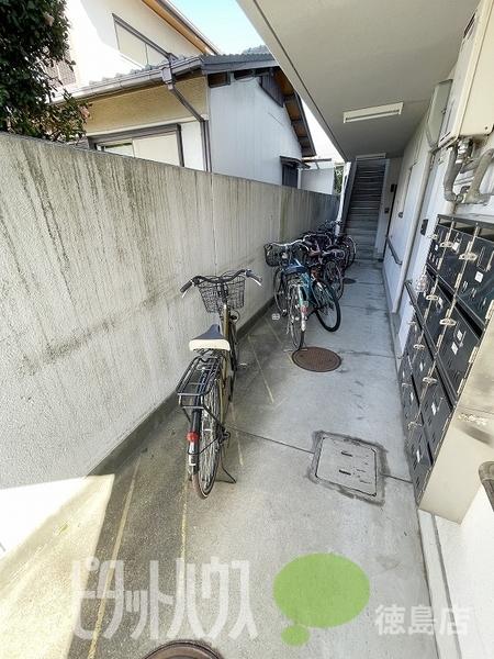 希林館 共有部分