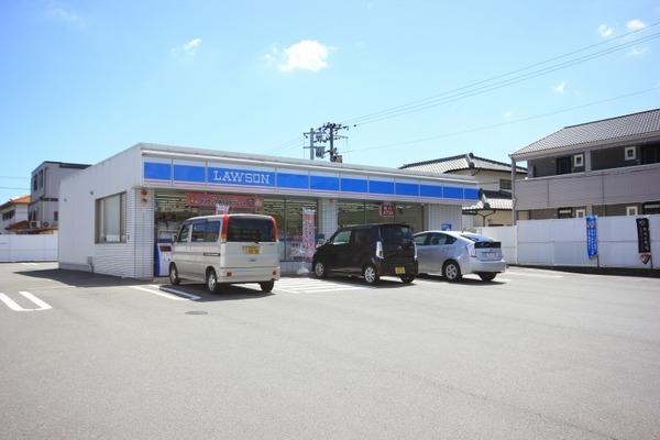 ローソン徳島山城町店：342m