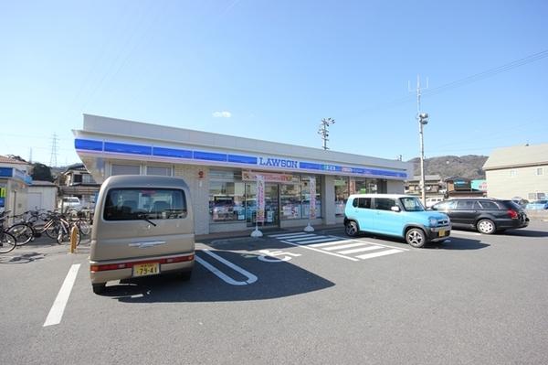 ローソン徳島八万町下福万店：373m