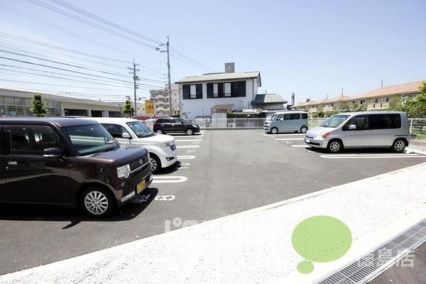 徳島市住吉マンション 駐車場