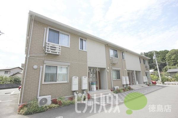 徳島市八万町アパート エントランス