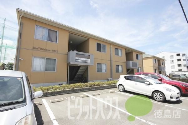 徳島市昭和町アパート 駐車場
