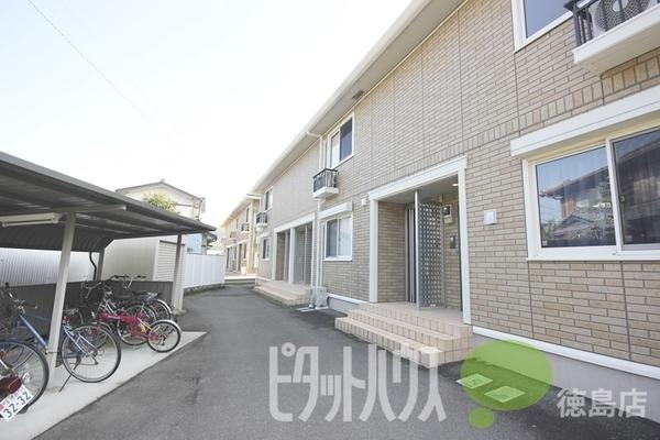 ローズコート野神　Ｂ エントランス