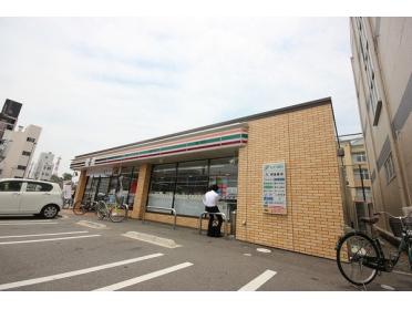 セブンイレブン徳島本町2丁目店：409m