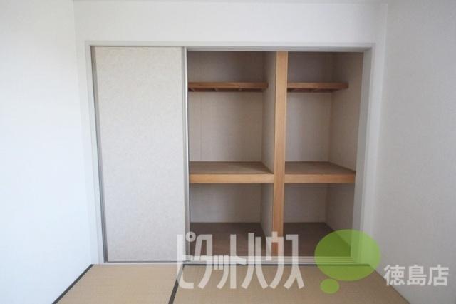 小松島市横須町アパート 部屋画像