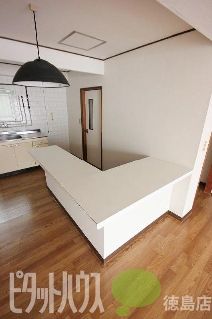 徳島市昭和町マンション キッチン
