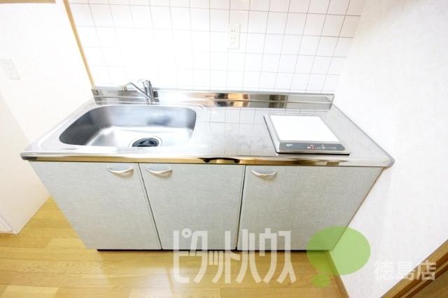 徳島市山城西マンション キッチン