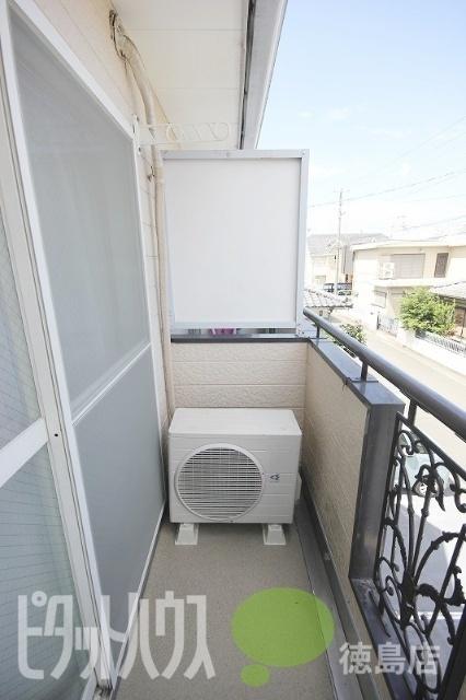 ルミエール庄町 バルコニー