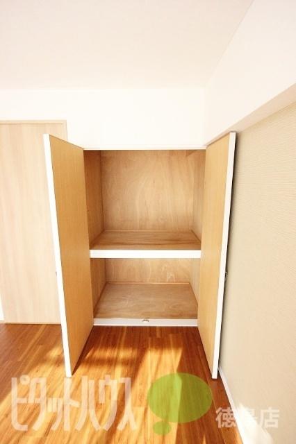 百田ハイツ(西新浜) 収納