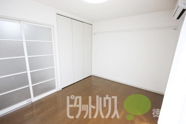 徳島市山城町アパート リビング