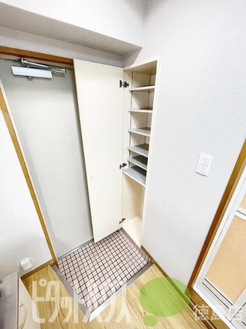 徳島市沖浜町マンション 玄関