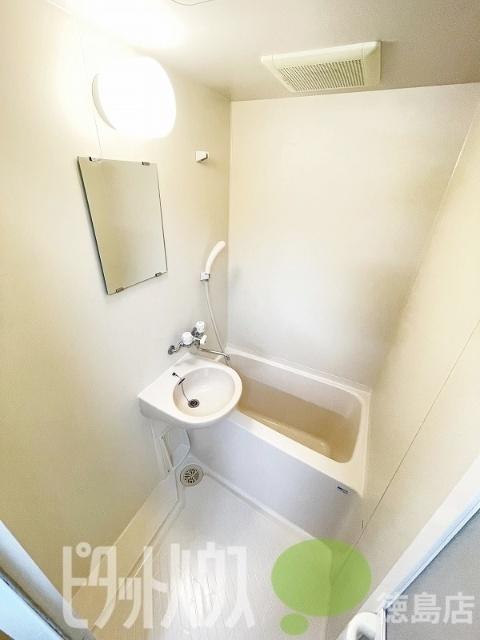 徳島市沖浜町マンション バス／シャワー