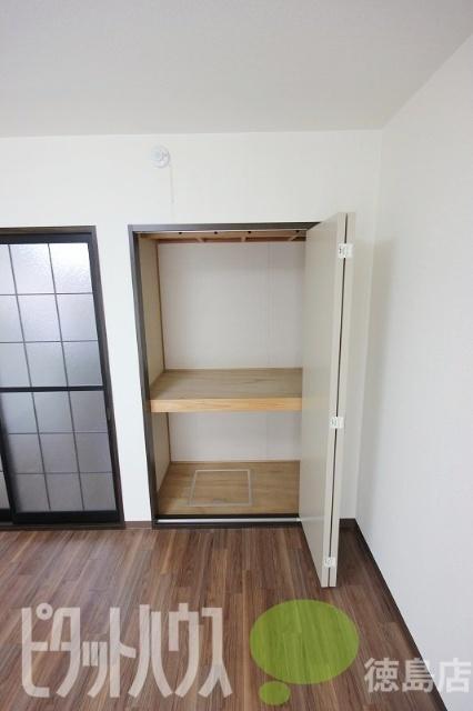 徳島市南昭和町アパート 収納