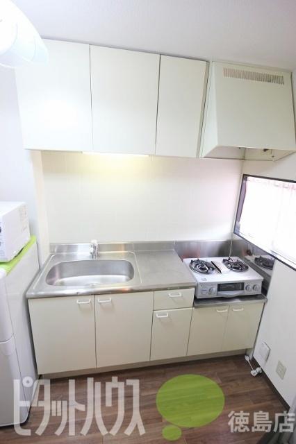 徳島市南昭和町アパート キッチン
