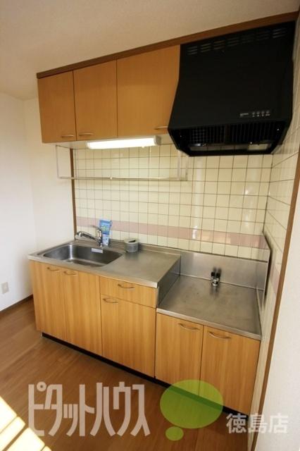 徳島市大原町アパート キッチン