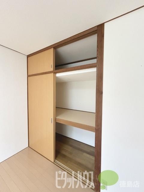 コーポ山川（103） 収納