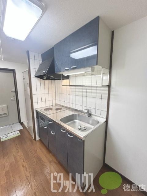 徳島市山城町マンション キッチン