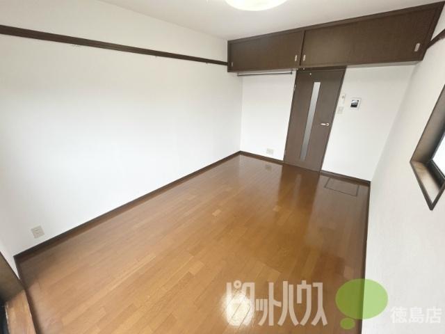 徳島市山城町マンション リビング