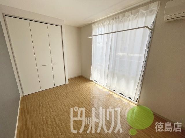 徳島市八万町アパート リビング