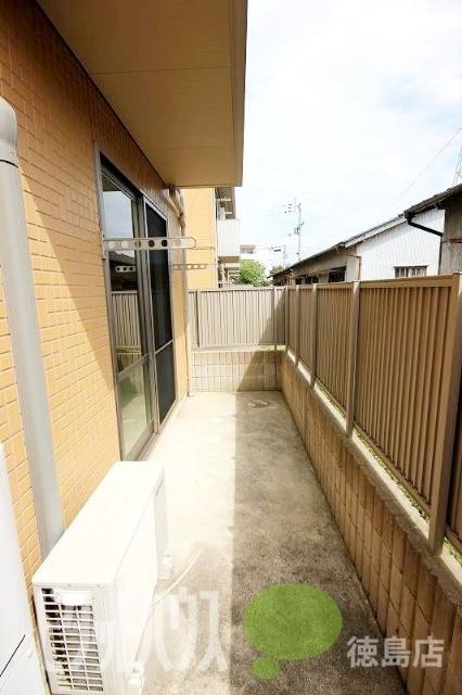 徳島市昭和町アパート バルコニー