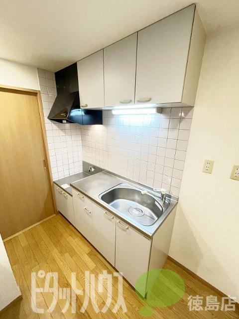 徳島市沖浜マンション キッチン