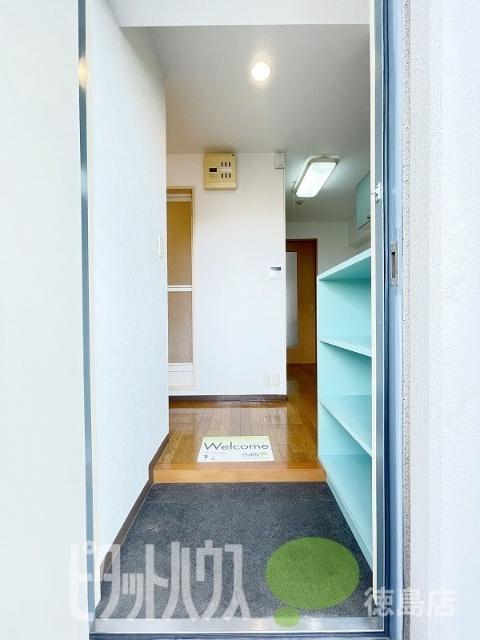 ハーバーハイツ万代町 玄関