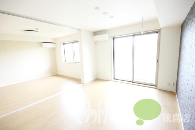 徳島市万代町マンション リビング