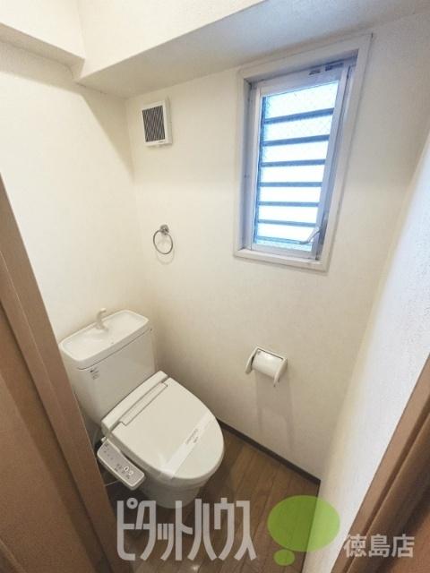 ハーバーハイツ万代町 トイレ