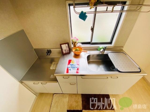 徳島市八万町アパート キッチン