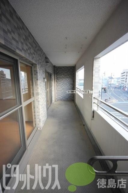 徳島市南昭和町マンション バルコニー