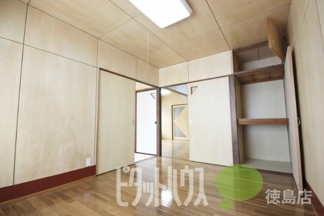 徳島市南昭和町一戸建 収納