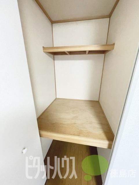 徳島市中昭和町アパート 収納