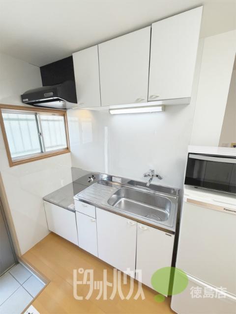 徳島市山城町アパート キッチン