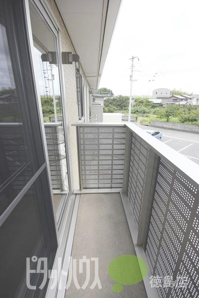 徳島市八万町アパート バルコニー
