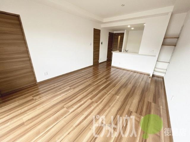 徳島市北前川町マンション リビング