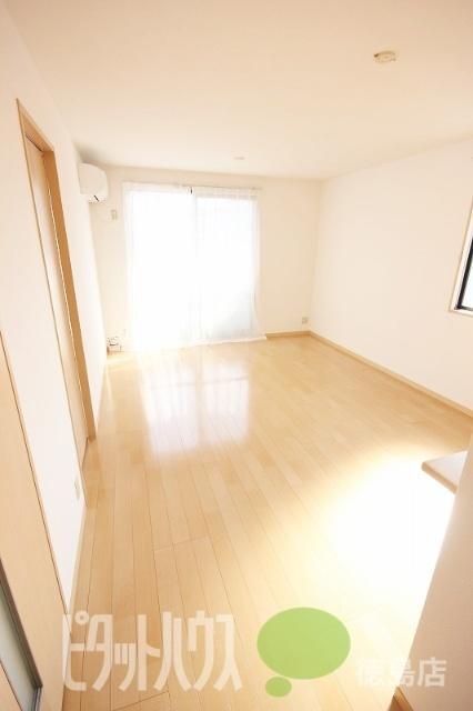 徳島市末広アパート リビング