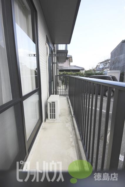 徳島市八万町アパート バルコニー