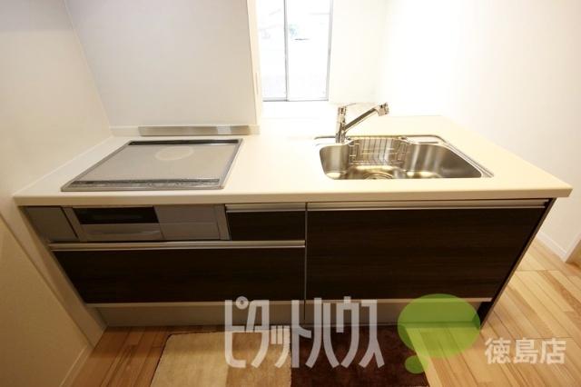 徳島市助任橋マンション キッチン