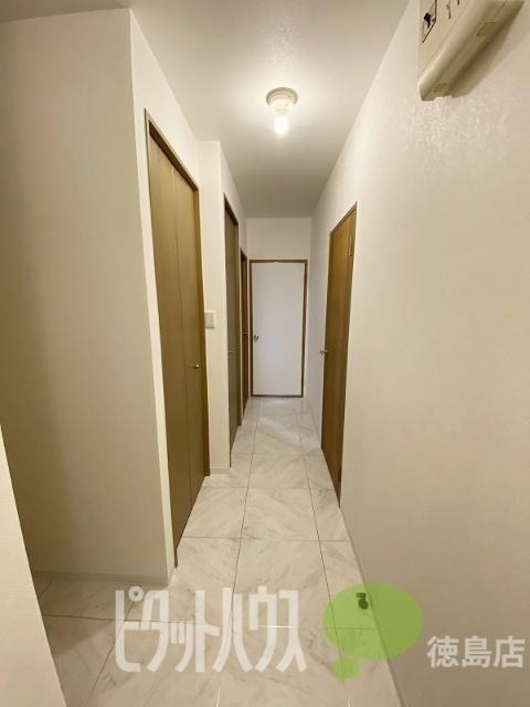 ハーバービュー赤石 玄関