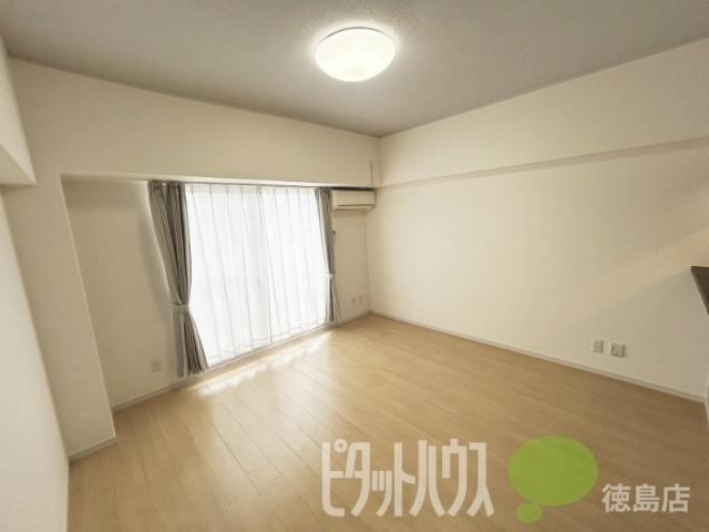 ヴィゴラス壱番館 リビング
