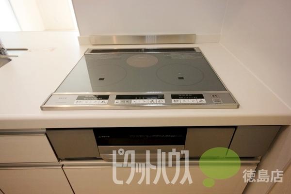 徳島市新蔵町マンション キッチン