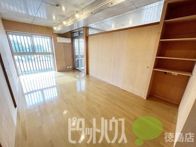 徳島市末広マンション リビング