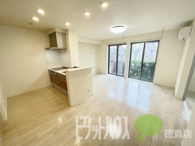 RUSHERIO（101） 部屋画像