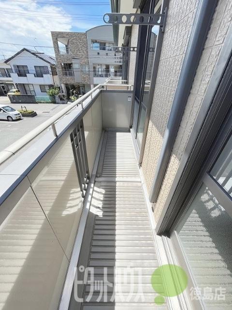 徳島市西新浜町アパート バルコニー