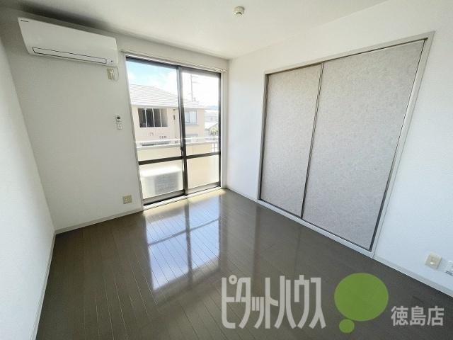 徳島市西新浜町アパート リビング