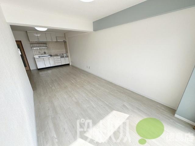 徳島市昭和町マンション リビング
