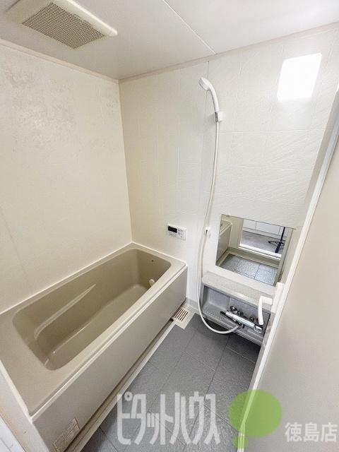 エスエムエス ツインレジデンス N棟 バス／シャワー