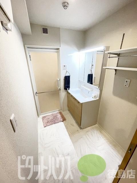 徳島市蔵本元町マンション 洗面