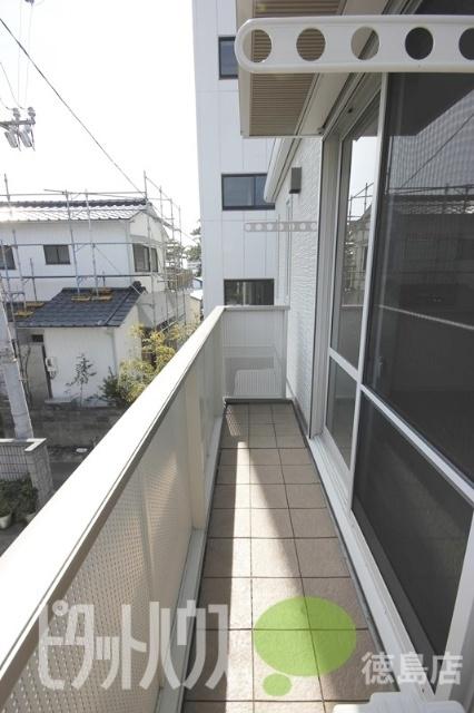 徳島市南沖洲アパート バルコニー
